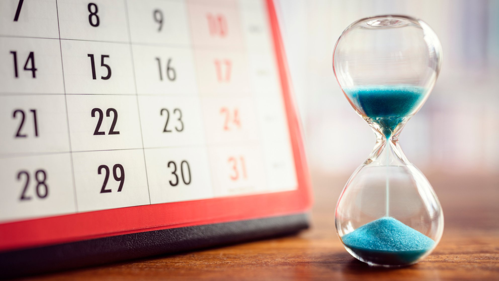 Calendar and egg timer showing time is running out for Windows CE to Android Migrations