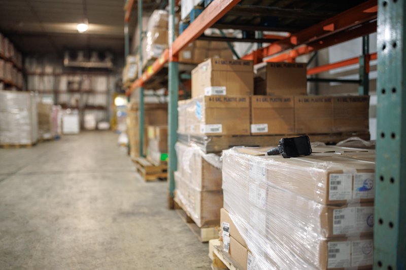 Using Zebra Device Tracker to find a TC73 mobile phone mislaid on boxes in a warehouse
